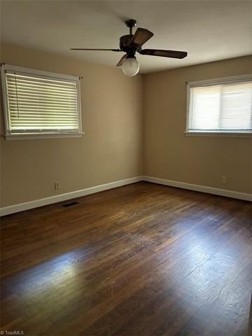 3457 university Parkway, Winston-salem, NC 27106