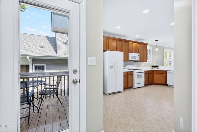 105 Garden Side Way, Apex, NC 27502