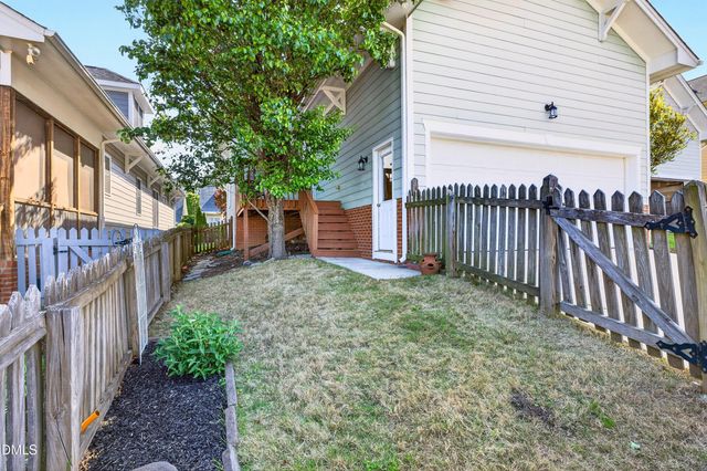 105 Garden Side Way, Apex, NC 27502