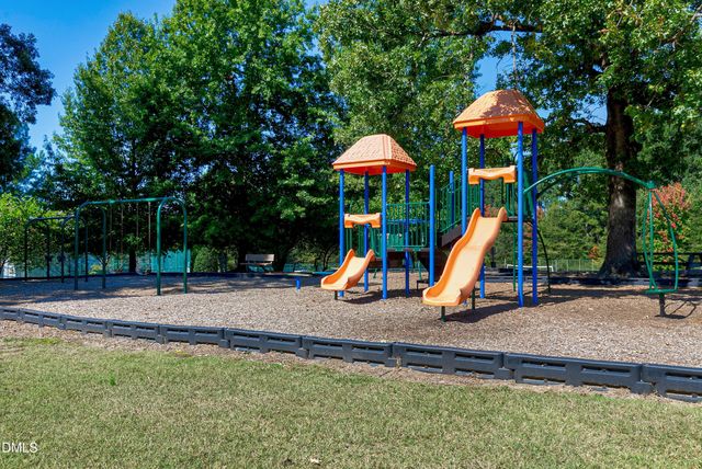 105 Garden Side Way, Apex, NC 27502