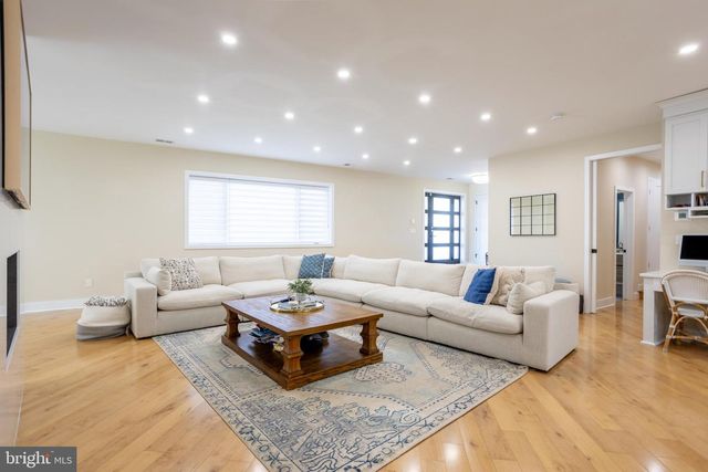 3525 BARTON OAKS RD, Pikesville, MD 21208