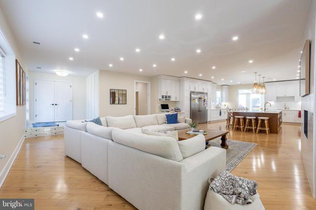 3525 BARTON OAKS RD, Pikesville, MD 21208