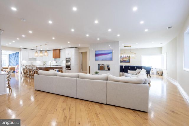 3525 BARTON OAKS RD, Pikesville, MD 21208