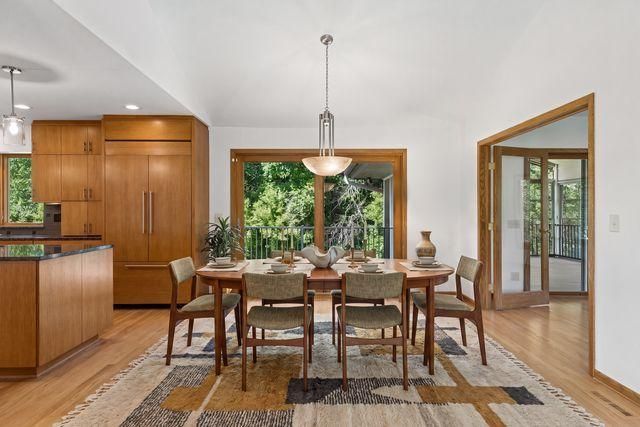 5931 Creek Point, Minnetonka, MN 55345