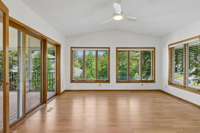 5931 Creek Point, Minnetonka, MN 55345