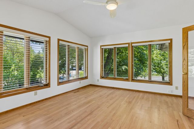 5931 Creek Point, Minnetonka, MN 55345
