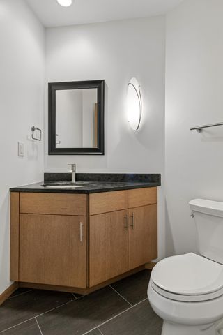 5931 Creek Point, Minnetonka, MN 55345