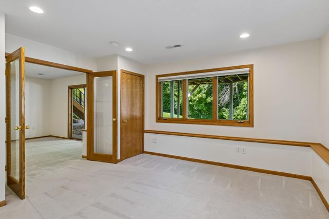 5931 Creek Point, Minnetonka, MN 55345