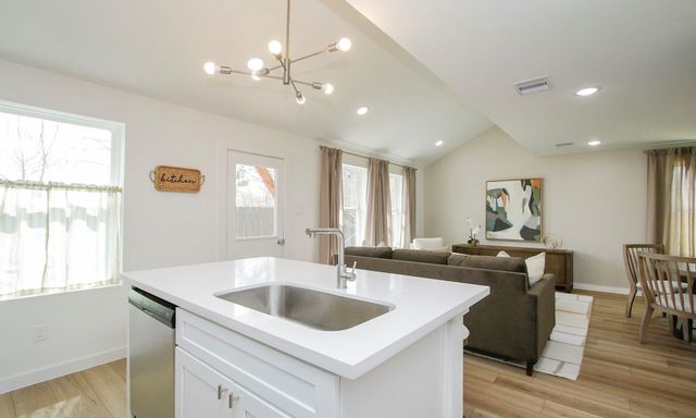 2709 Discovery Trails Court, Conroe, TX 77301