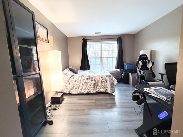 226 Waterford Drive, Edison, NJ 08817