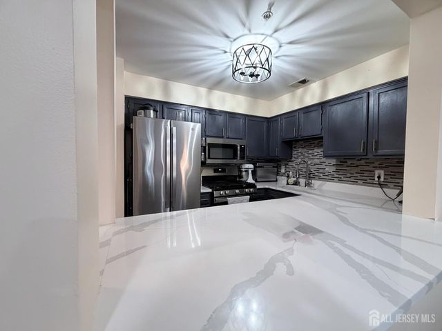 226 Waterford Drive, Edison, NJ 08817