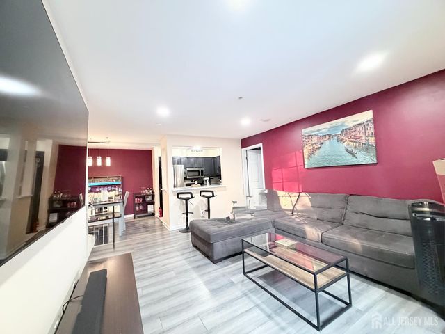 226 Waterford Drive, Edison, NJ 08817