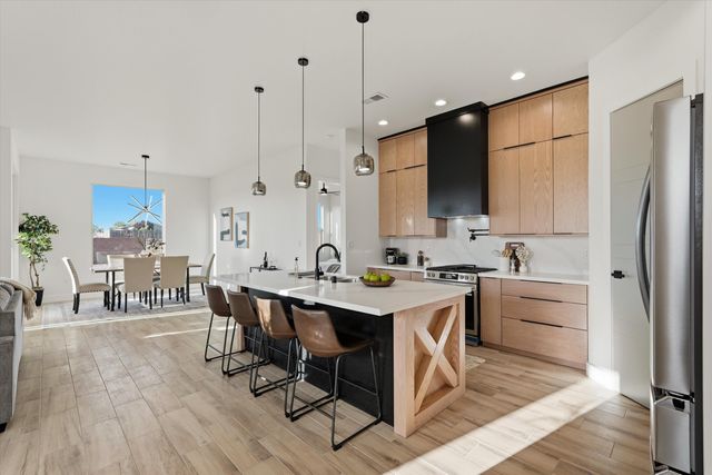 413 Northern Boulevard NE, Rio Rancho, NM 87144
