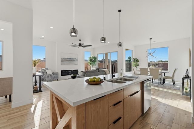 413 Northern Boulevard NE, Rio Rancho, NM 87144