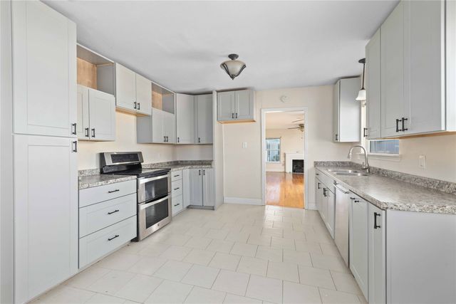 1803 4th St, Brownwood, TX 76801