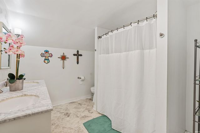 801 Greenlawn Avenue, Fort Wayne, IN 46808