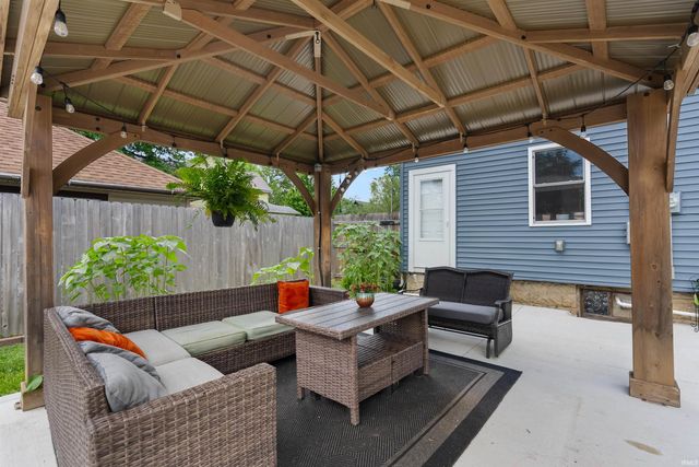 801 Greenlawn Avenue, Fort Wayne, IN 46808