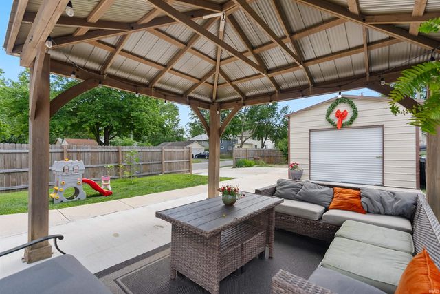 801 Greenlawn Avenue, Fort Wayne, IN 46808
