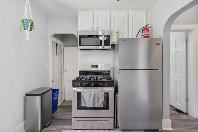801 Greenlawn Avenue, Fort Wayne, IN 46808