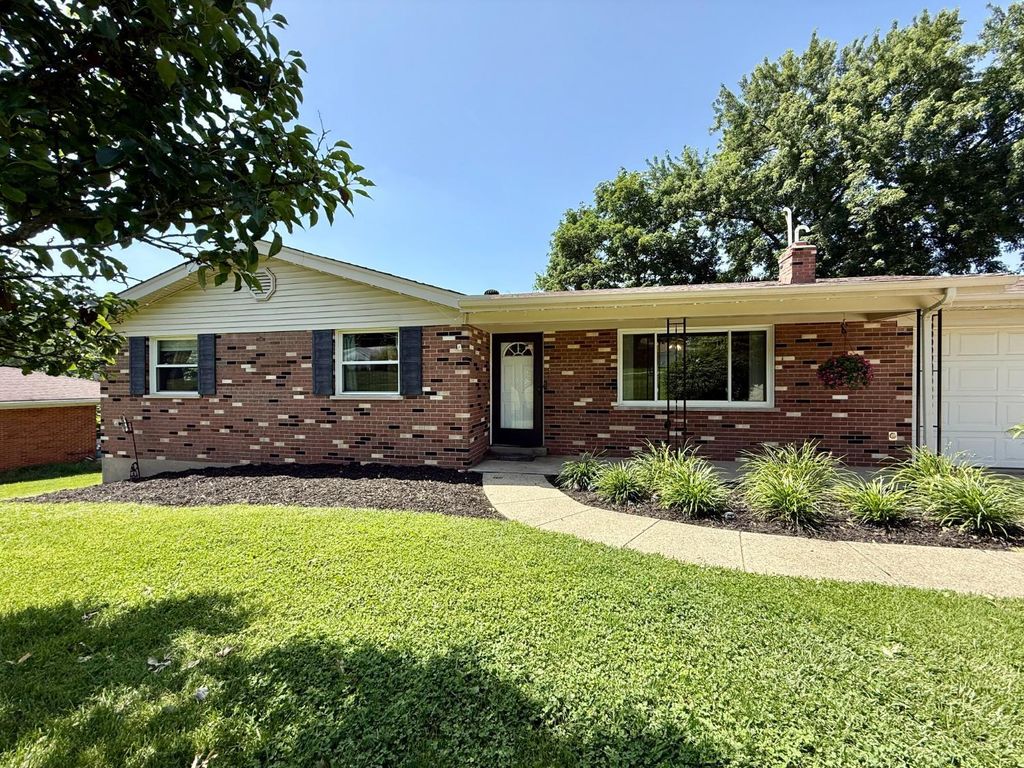 7353 Elkwood Drive, West Chester, OH 45069