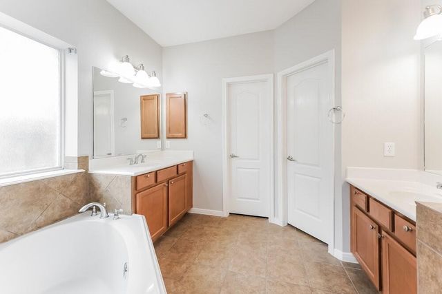 2531 Crystal Shore Drive, Rosharon, TX 77583