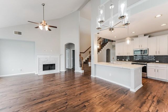 2531 Crystal Shore Drive, Rosharon, TX 77583