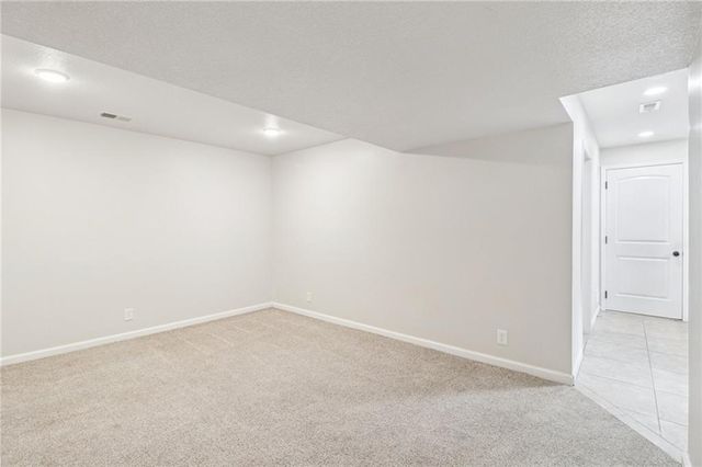 1307 NW Hilltop Lane, Grain Valley, MO 64029