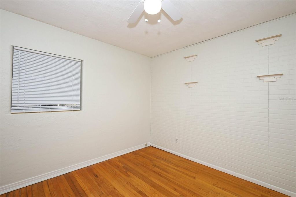 Image 12 of property listing at 819 CANOVIA AVENUE, Orlando, FL 32804