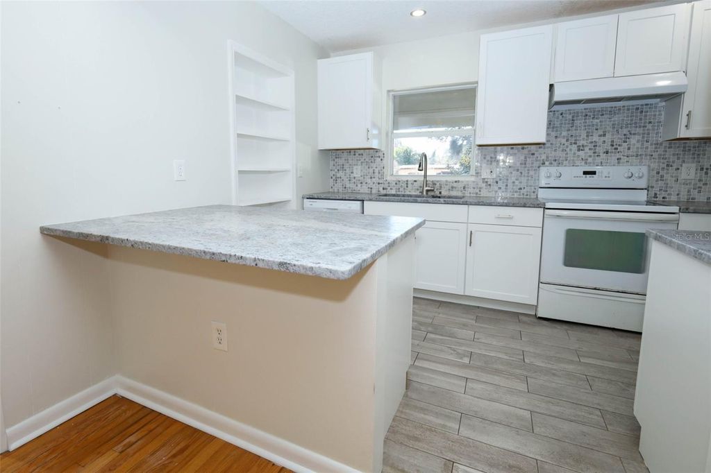 Image 16 of property listing at 819 CANOVIA AVENUE, Orlando, FL 32804