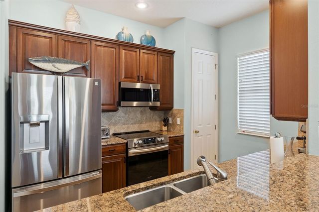 1440 FAIRVIEW CIRCLE, Kissimmee, FL 34747