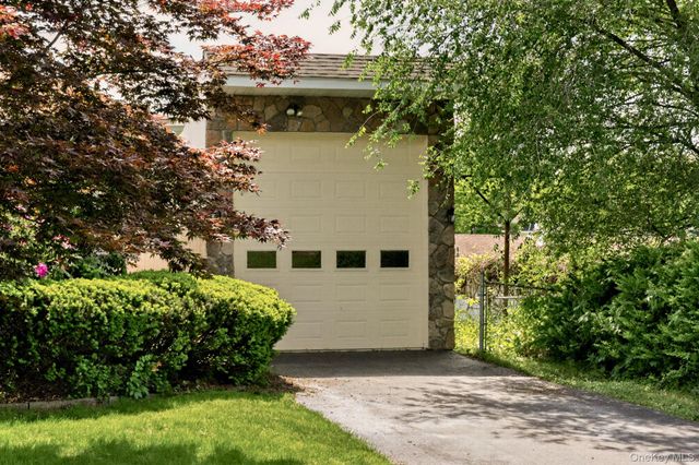61 Merritt, Kingston, NY 12401