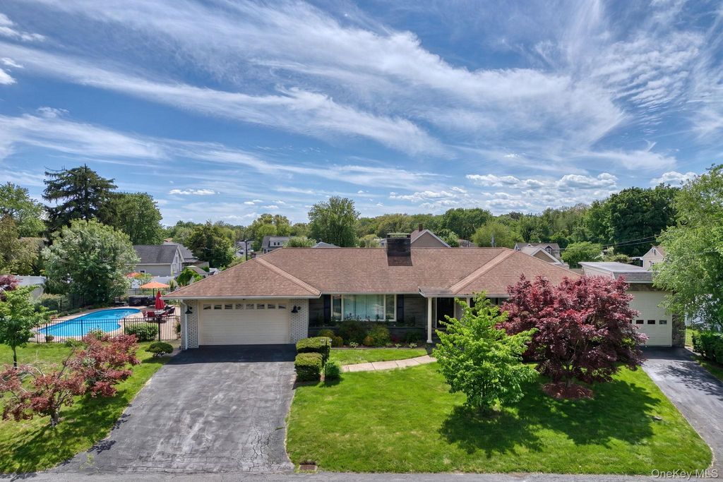 61 Merritt, Kingston, NY 12401