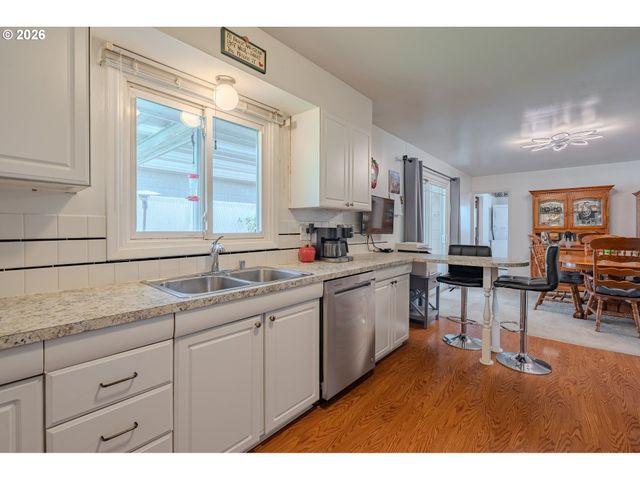 8605 Nw 9TH Ave, Vancouver, WA 98665