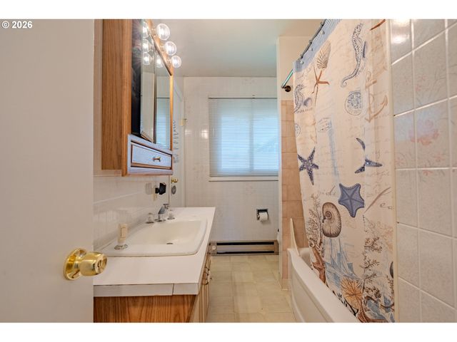 8605 Nw 9TH Ave, Vancouver, WA 98665