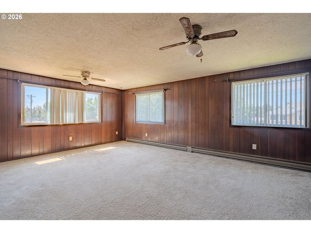 8605 Nw 9TH Ave, Vancouver, WA 98665
