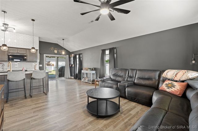 8158 Wagner Avenue NE, New Salisbury, IN 47161