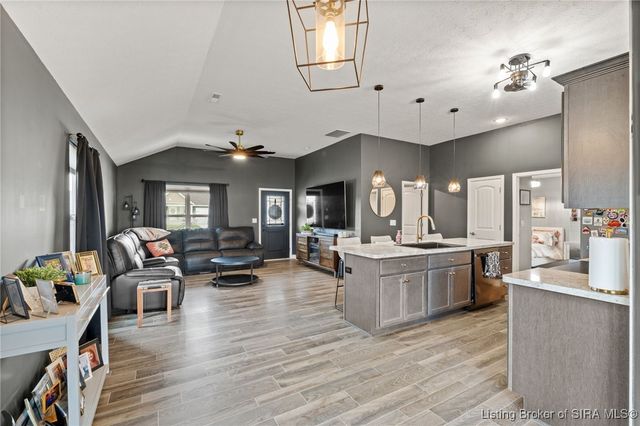 8158 Wagner Avenue NE, New Salisbury, IN 47161