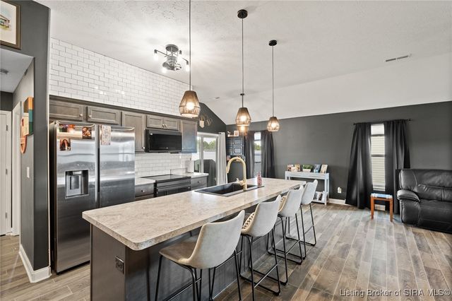 8158 Wagner Avenue NE, New Salisbury, IN 47161