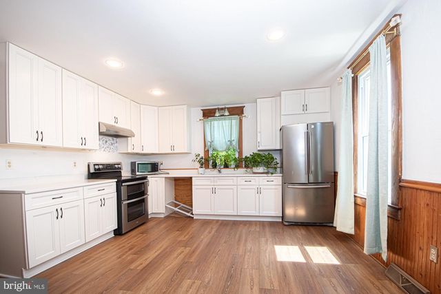 202 SHENANDOAH AVE, Edinburg, VA 22824