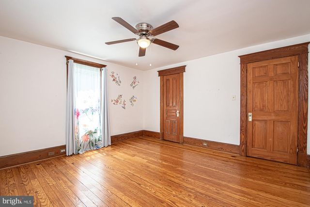 202 SHENANDOAH AVE, Edinburg, VA 22824