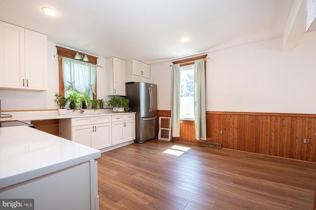 202 SHENANDOAH AVE, Edinburg, VA 22824