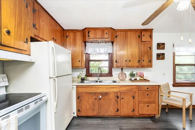 5 Meriline Ave, Methuen, MA 01844