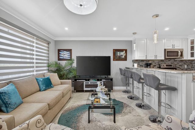 445 Dover C, West Palm Beach, FL 33417