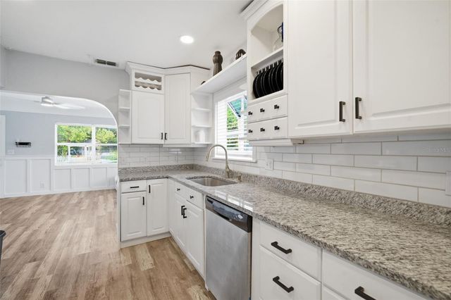4120 BURLINGTON AVENUE N, St Petersburg, FL 33713