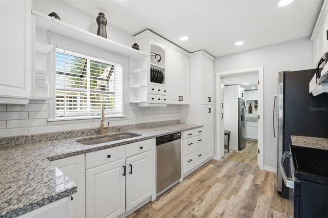 4120 BURLINGTON AVENUE N, St Petersburg, FL 33713