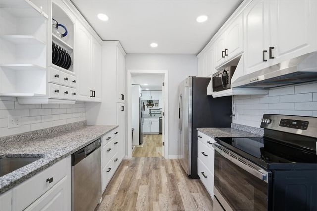 4120 BURLINGTON AVENUE N, St Petersburg, FL 33713