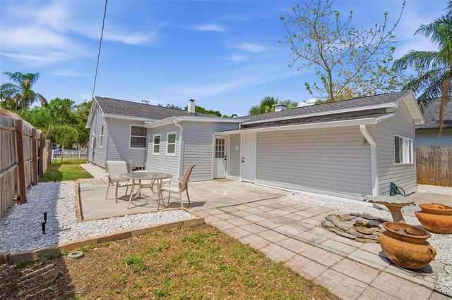 4120 BURLINGTON AVENUE N, St Petersburg, FL 33713