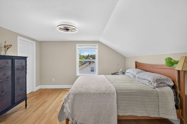 17 Rockwood Ln, Lawrence, MA 01843
