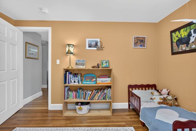 17 Rockwood Ln, Lawrence, MA 01843