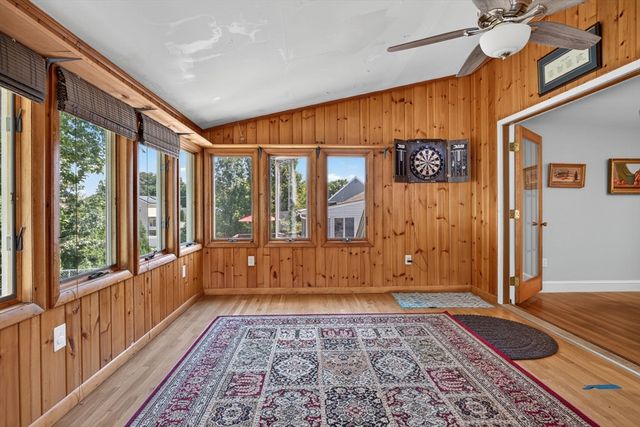17 Rockwood Ln, Lawrence, MA 01843